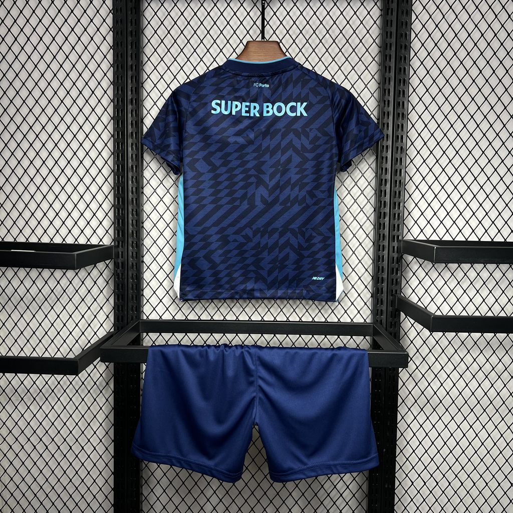 PORTO III 24/25 SET PER BAMBINI
