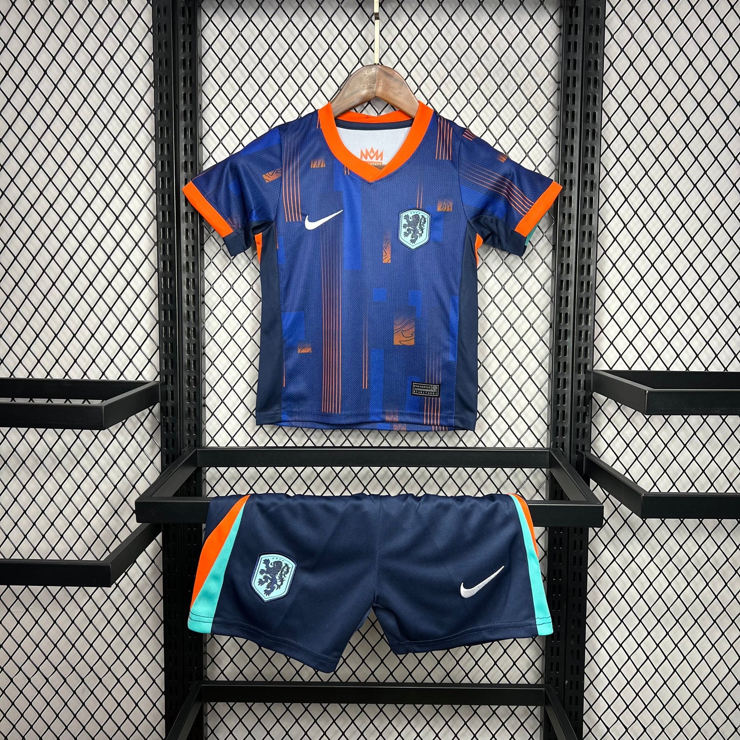 PAESI BASSI II 24/25 SET PER BAMBINI