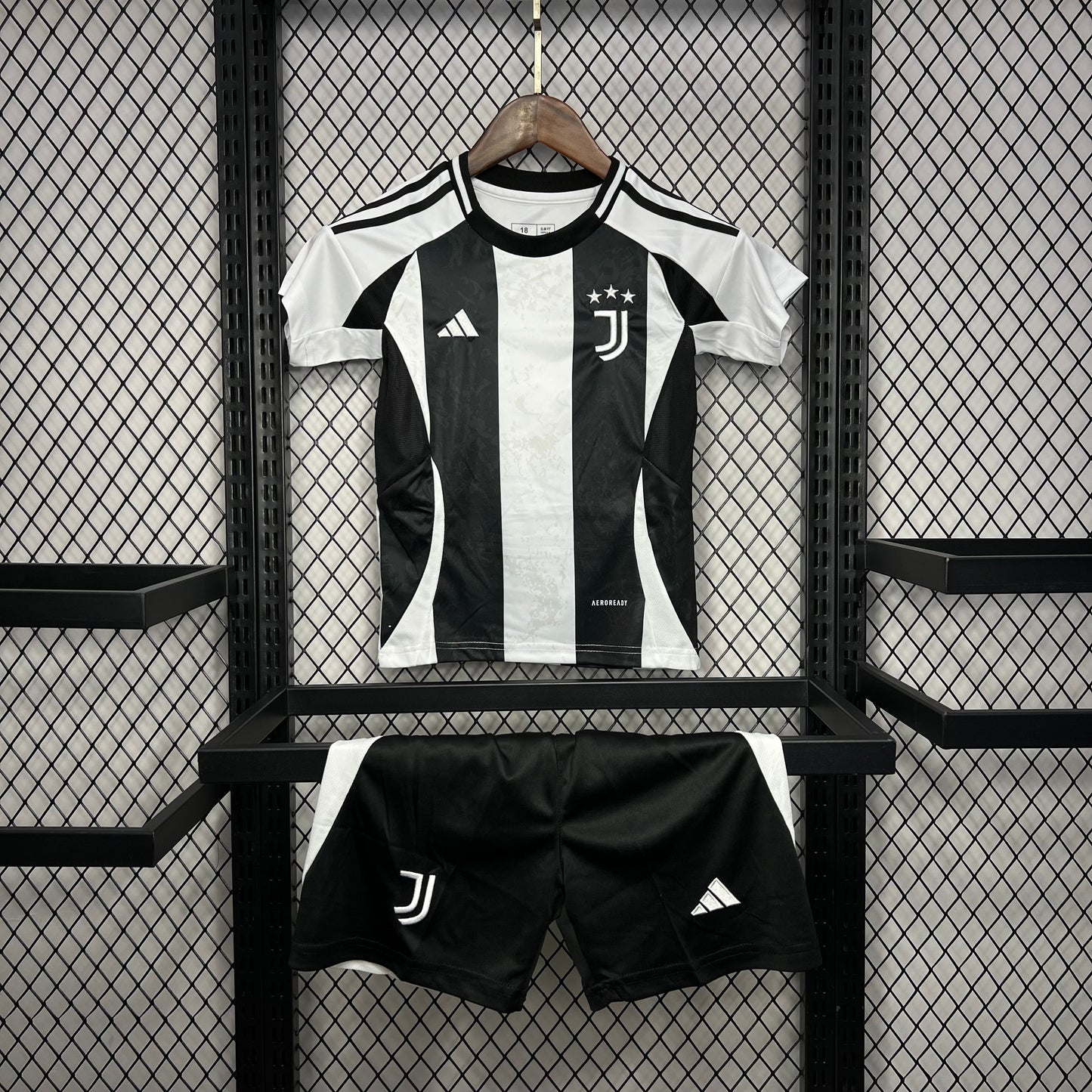 JUVENTUS I 24/25 SET PER BAMBINI