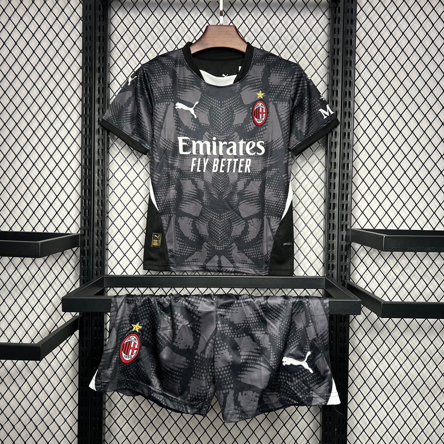 MILÃO PORTIERE I 24/25 SET PER BAMBINI
