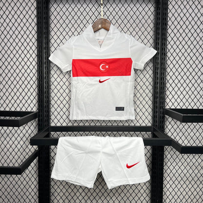 TURCHIA II 24/25 SET PER BAMBINI
