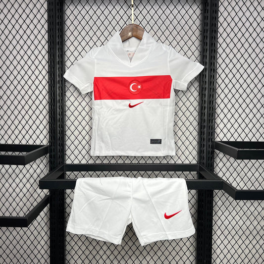 TURCHIA II 24/25 SET PER BAMBINI