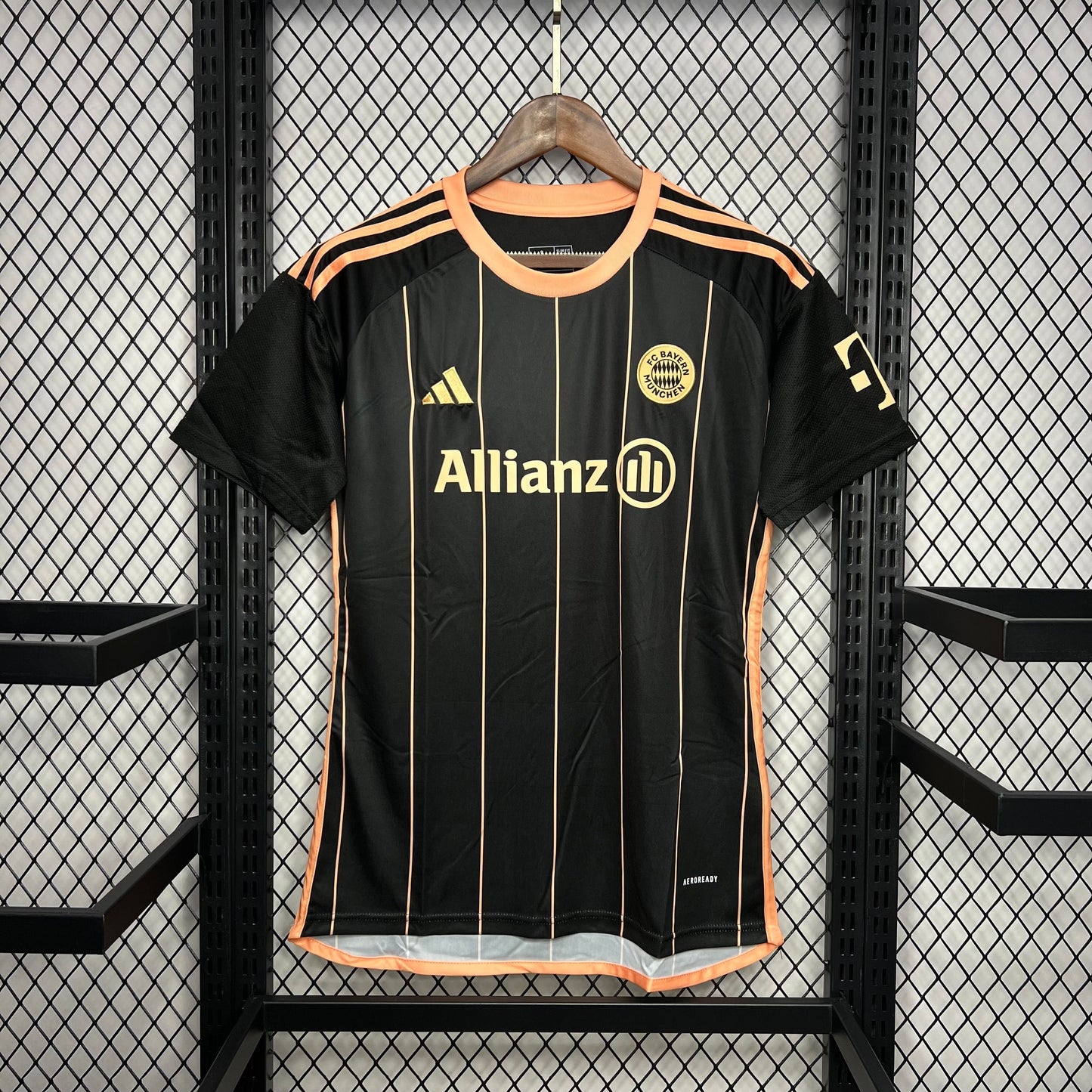 BAYERN  MUNICH EDCIÓN ESPECIAL 24/25 UOMO