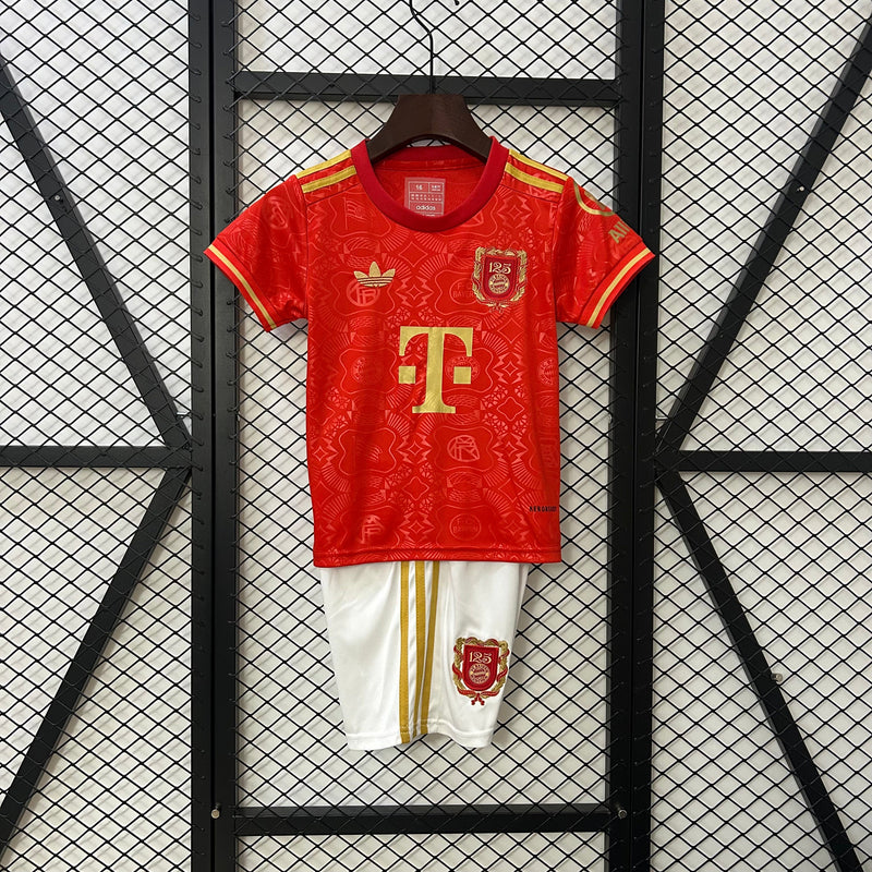 BAYERN MUNICH EDIZIONE SPECIALE 125° ANNI I 25/26 SET PER BAMBINI