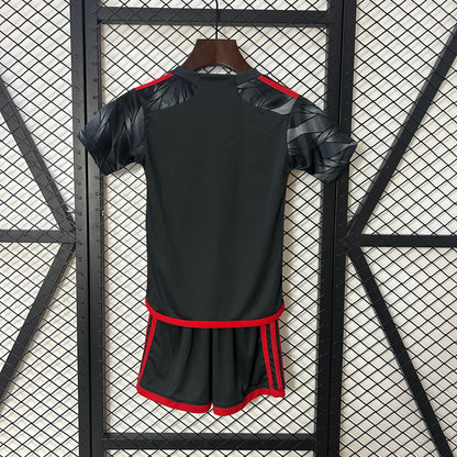 FLAMENGO III 24/25 SET PER BAMBINI