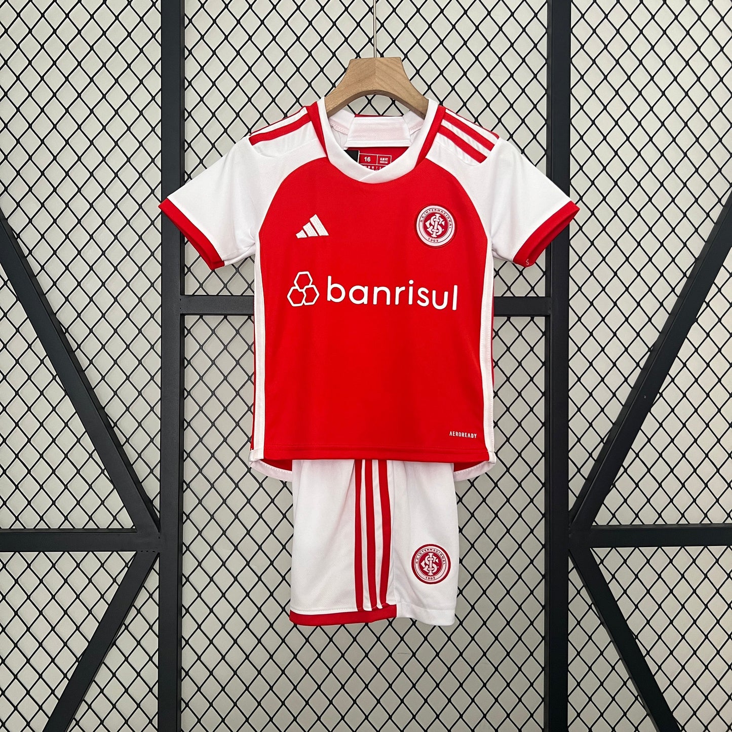 INTERNACIONAL I 24/25 SET PER BAMBINI