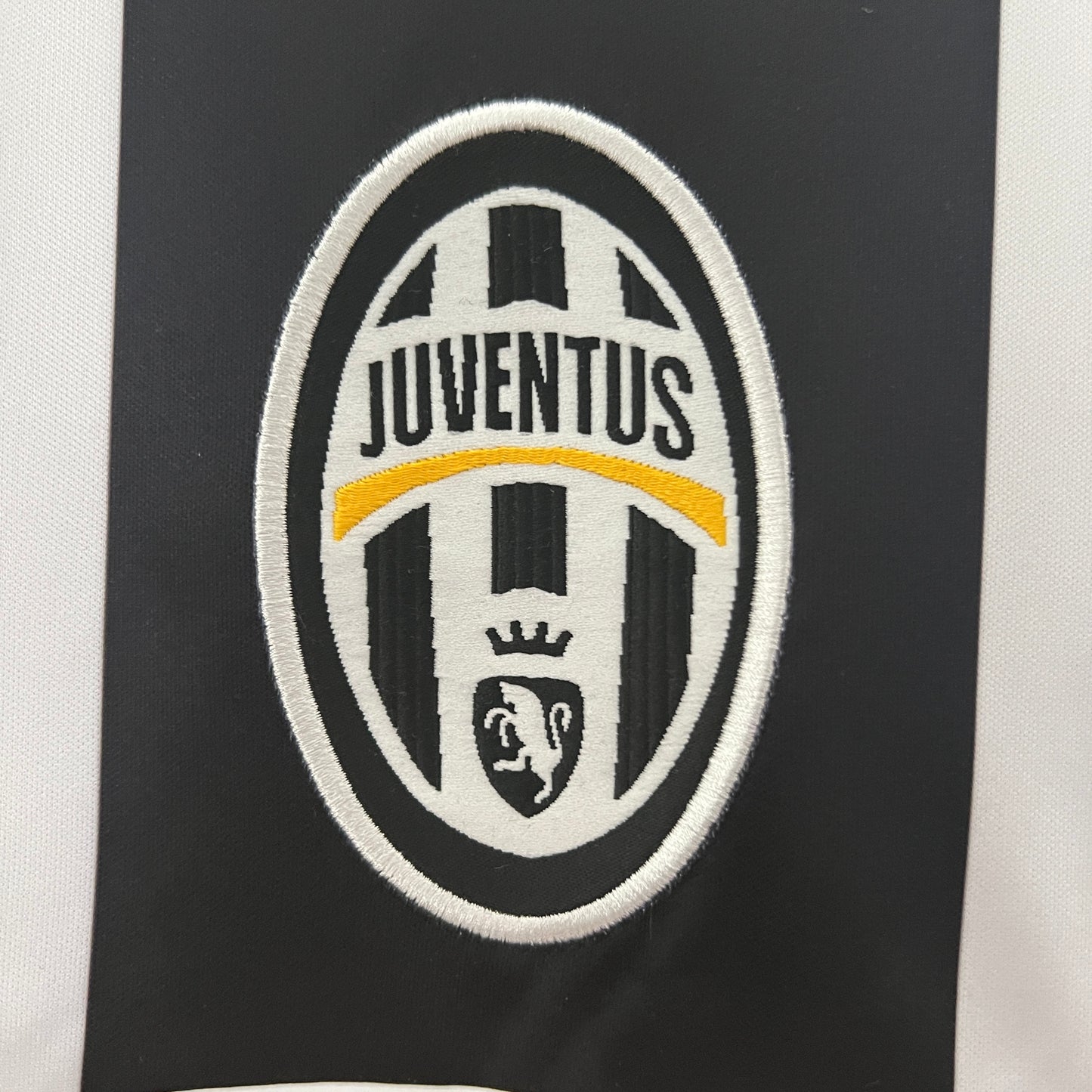 JUVENTUS RETRO 2004/2005 HOME