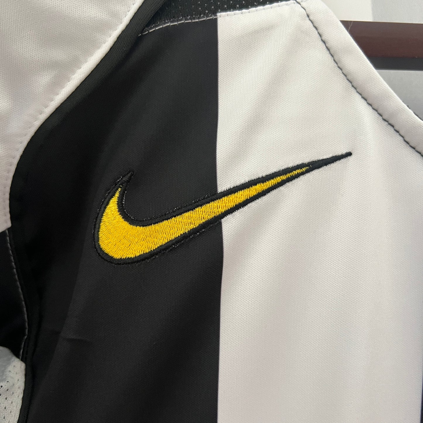 JUVENTUS RETRO 2004/2005 HOME