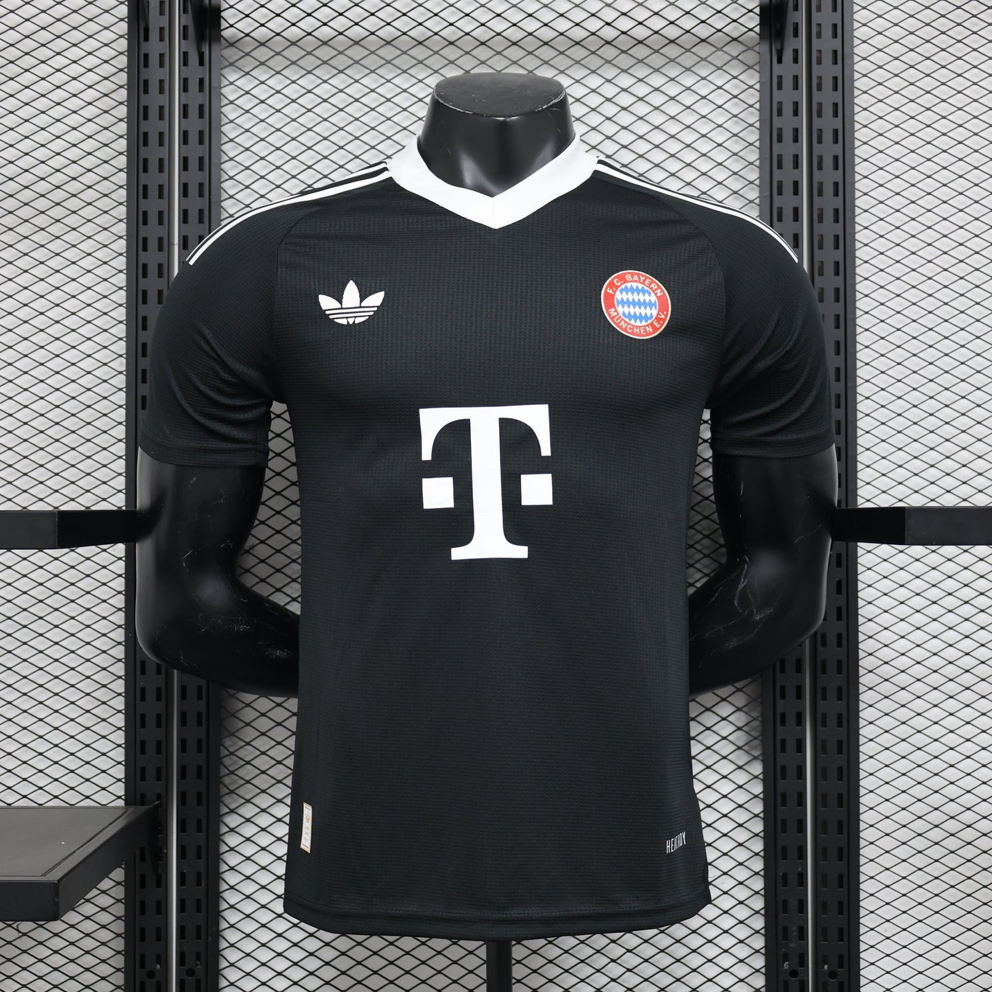 BAYERN MUNICH PORTIERE I 25/26 (VERSIONE GIOCATORE) UOMO