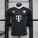 BAYERN MUNICH PORTIERE I 25/26 (VERSIONE GIOCATORE) UOMO