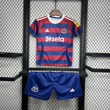 NEWCASTLE UNITED II 24/25 SET PER BAMBINI