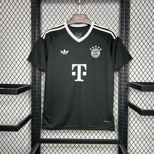 BAYERN MUNICH FORMAZIONE I 24/25 UOMO